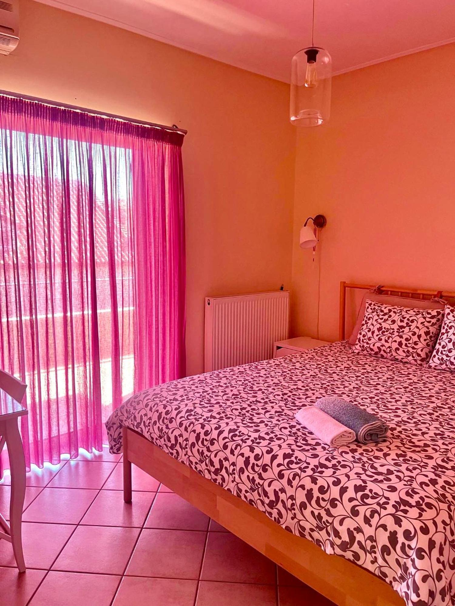 Chloe'S Sunrise Beach House Villa Athen Eksteriør bilde